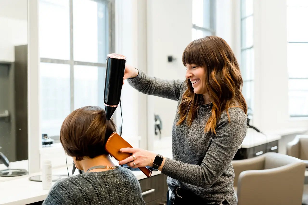Beauty salon insurance. Get hair & beauty insurance | First for Women